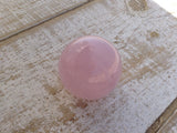 Bola Quartzo Rosa | Rose Quartz Crystal Sphere