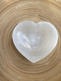 Taça de Selenite em forma de coração